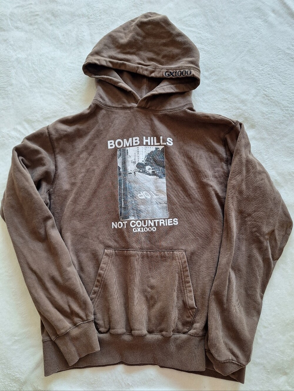 GX1000 Bomb Hills Not Countries Brown Fleece Pullover Hoodie Mens Small S 22x24